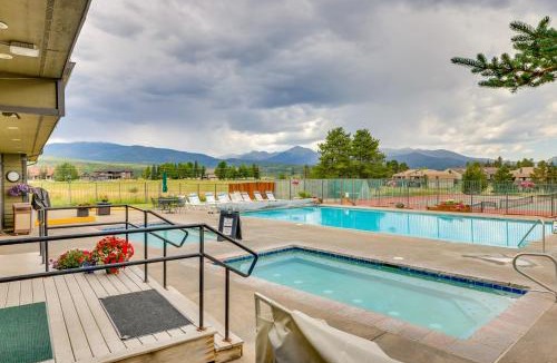 Rendezvous House | Pool Access & Mtn View! Luxe WP Cabin, Near Trails