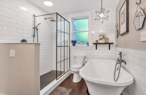 South Bend House | Pool, Deck & Modern Amenities! Hollyhock Hideaway
