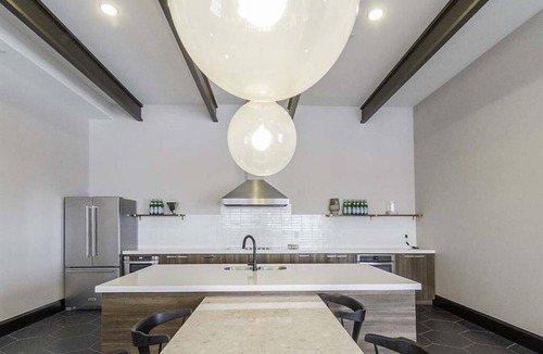 Draper Apartment | Pool-Hot Tub-Free Parking-Gym-Fast Wifi