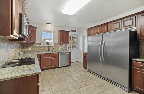 Graham House | Poolside at Possum Kingdom sleeps 6
