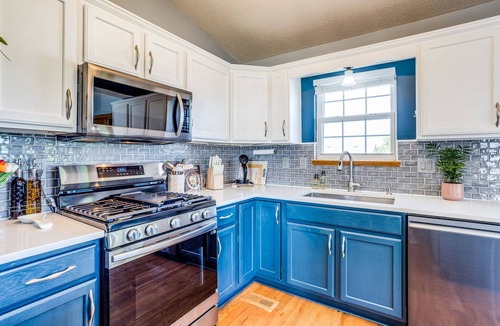 Wichita House | Prairie Peace - Family & Pet-Friendly Home on Quiet Cul-De-Sac w/Games & Toys