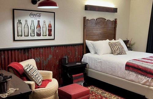Wa Keeney Hotel | Prairie Rose Inn