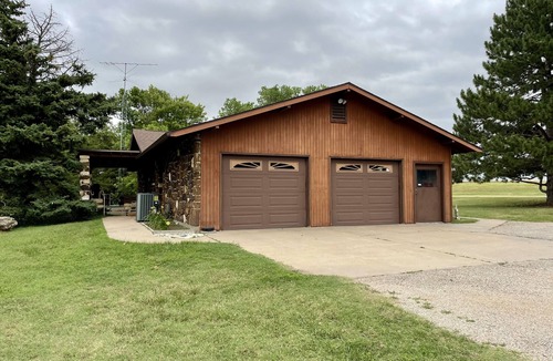 Ellsworth House | Prairie View Lodge