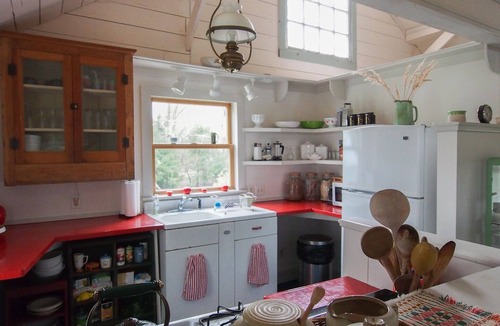 Matfield Green Cottage | Prairieside Cottage: Charming Private Property Nestled In The Flint Hills