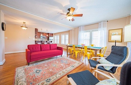Kansas City Condo | Premium Condo on The Plaza!