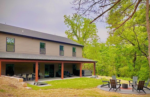 The Galena Territory House | Premium New Construction: Golf Sim + Theater Room + Noon Check-in