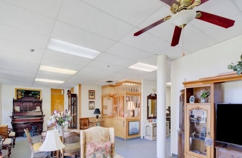 Drumright House | Prime Location! Free Parking Onsite, Close to Oklahoma Botanical Garden