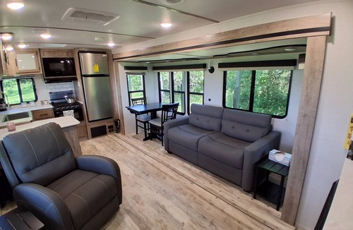 Centerville House | Private 65-Acre Prairie Retreat with 3.5 Miles of Trails