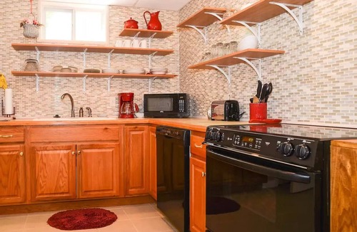 Kingston Lakes Apartment | Private DayLight Basement, Own Entrance, 1800 s/f