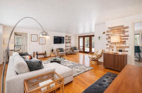 Appleton House | Private Riverside Retreat