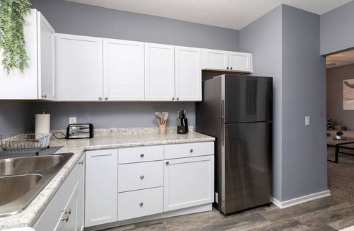 Des Moines House | Quaint & Comfy 3 Bedroom - 3min to Downtown!
