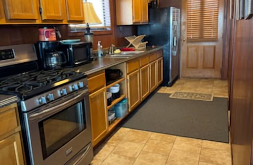 St. Joseph Cabin | Quaint peaceful waterfront cabin #3, 1 bedroom, upper.