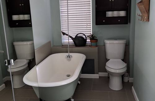 Jefferson Park House | Quaint Space - Near Downtown & Broncos Stadium