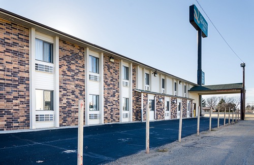 Hays Hotel | Quality Inn Hays I-70
