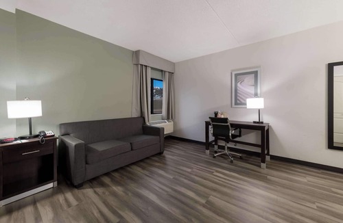 Merriam Hotel | Quality Inn Merriam Kansas City