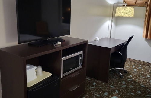 Pinedale Hotel | Quality Inn & Suites Pinedale