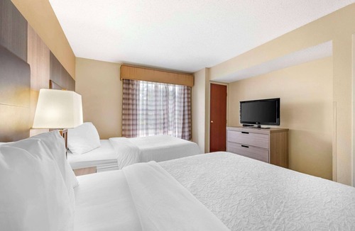 Wayne Hotel | Quality Suites