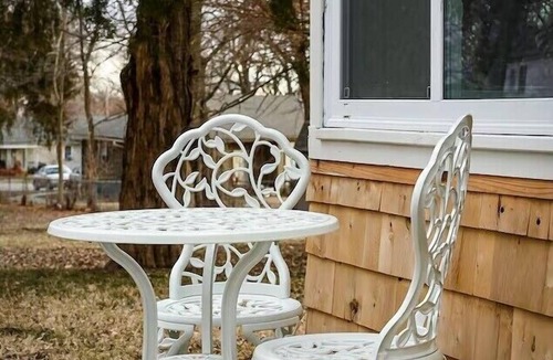 Grandview Cabin | Quiet 1BR Cabin Perfect for Remote Work & Long Stays
