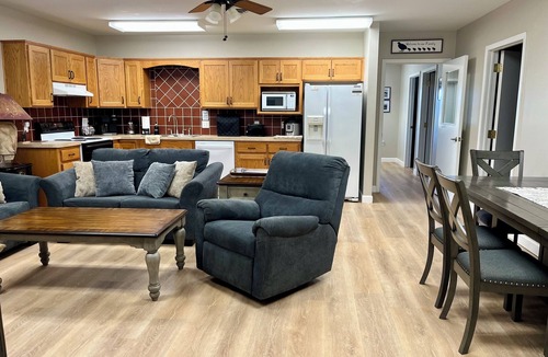 Chapman Cottage | Quiet cozy 3 bedroom country cottage in rural farm community. Pet friendly.