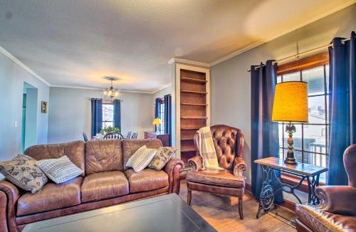 Osage City House | Quiet Family Home - 12 Miles to Pomona State Park!
