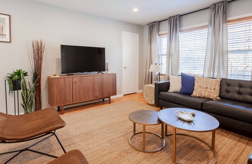 Rosedale House | Quiet House w/ Big backyard 20