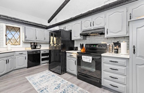 New Century House | Quivira · *2 Living Rooms | Patio w/Seating | Bar Area*