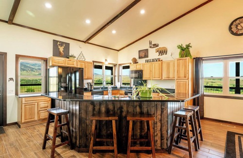 Dayton House | Rachael's Place | Mountain Views, Adventure Base