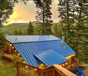 Taos Ski Valley House | Red River Aspen Retreat