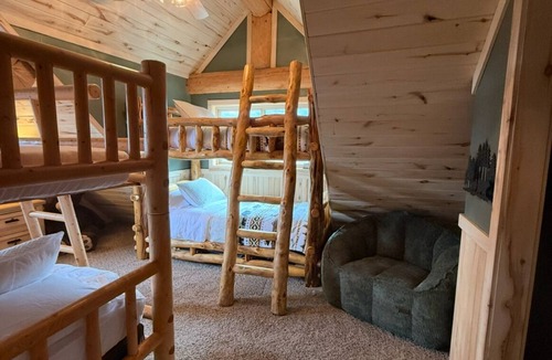 Fruitland Cabin | Red Rock Lodge — Escape, Relax, and Make Lasting Memories!