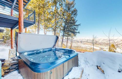 Edwards House | Red Sky Luxury Retreat