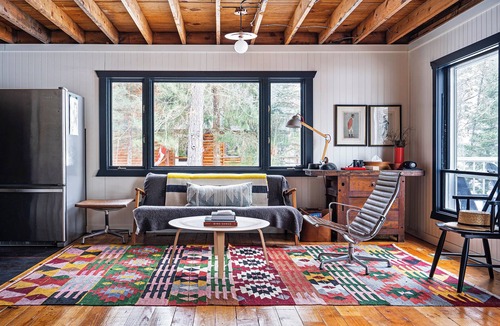 Lewiston Cabin | Refined Rustic: Designer Cabin for Golf and Fishing