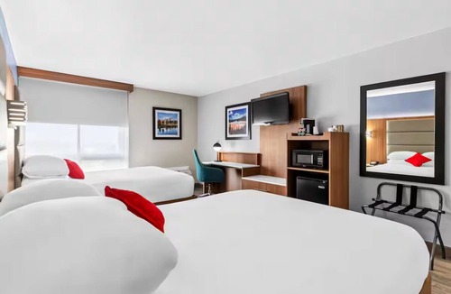 Cheyenne Hotel | Relax & Recharge in Deluxe Two Queen Beds - Close to Local Dining & Attractions
