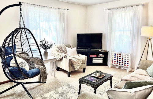 Thief River Falls House | Relax Rewind Reconnect
