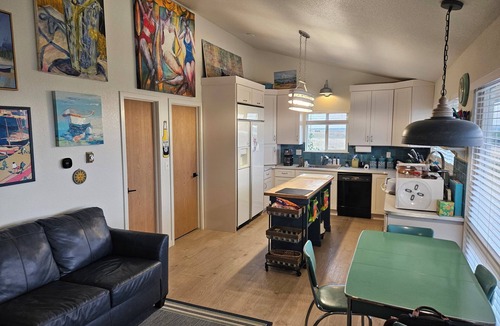 Brule House | Relaxing 5-bedroom house with one of the best views at Lake Mac.