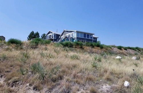 Brule House | Relaxing 5-bedroom house with one of the best views at Lake Mac.