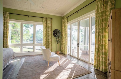 Grove House | Relaxing Lakefront property located on Beautiful Grand Lake of the Cherokees!
