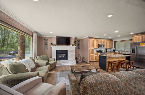Post Falls House | Relaxing Post Falls Oasis