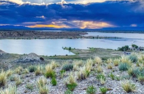 Pueblo House | Relaxing Private Getaway in Beautiful Pueblo!