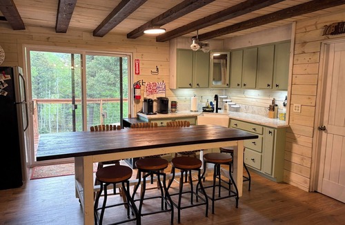 Taos Cabin | Remodeled Cabin Chic 2BR, Solar in Taos Canyon — unplug, unwind, and enjoy.