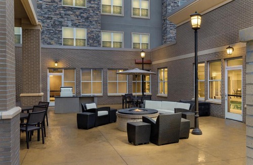 I-435 West KC-KS Hotel | Residence Inn by Marriott Kansas City at The Legends