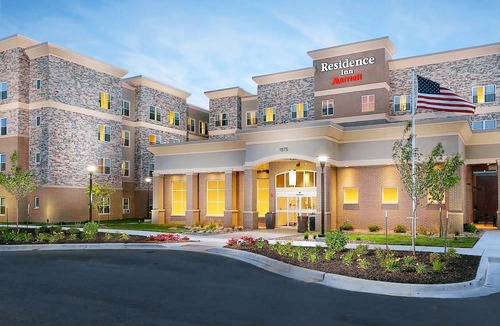 I-435 West KC-KS Hotel | Residence Inn by Marriott Kansas City at The Legends