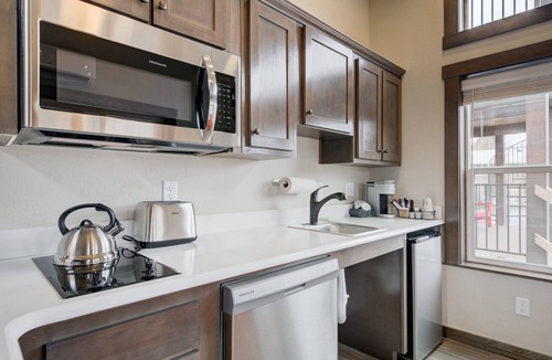 Gardiner Hotel | Ridgeline Hotel at Yellowstone, an Ascend Collection Hotel