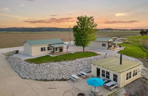 Burt County House | River Cabin | Grill | Boat Slip