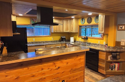 Bayfield Cabin | River Side Mountain Refuge On Vallecito River - Sleeps 9