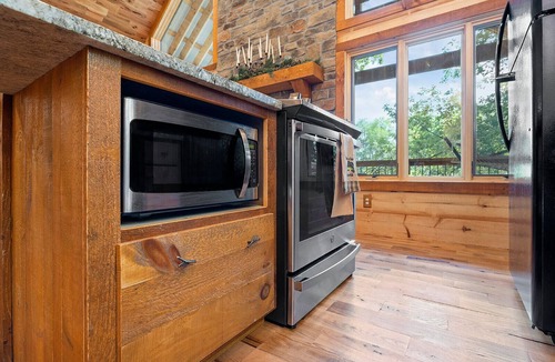 Nixa Cabin | Riverfront cabin located in town yet steps away from total wilderness