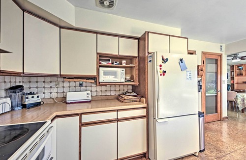 Glendale House | Riverfront Retreat ~ 4 Mi to Downtown Milwaukee!