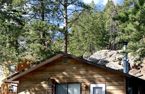 Estes Park Cabin | Rocky Mountain National Park Vacation: Charming Cabin with a Heated Pool in Estes Park, CO
