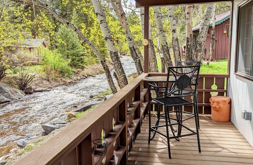 Estes Park Condo | Rocky Mountain Riverside Escape; 1 Mile to Park