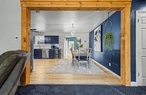 Berkley House | Rocky Mountain Zen Retreat/Gorgeous Home with an Amazing Yard!