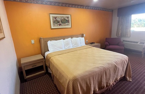 Memphis Hotel | Rodeway Inn Memphis